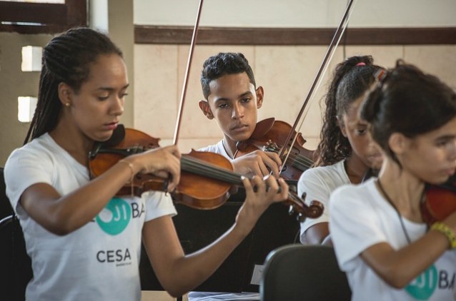 Camerata Irmã Dulce se apresenta amanhã no Teatro Castro Alves Camerata Irmã Dulce se apresenta amanhã no Teatro Castro Alves