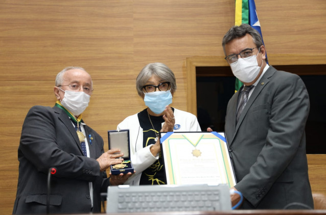 Assembleia Legislativa de Sergipe homenageia Santa Dulce e sua obra de caridade Assembleia Legislativa de Sergipe homenageia Santa Dulce e sua obra de caridade