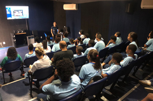Alunos do CESA participam de ação ambiental Alunos do CESA participam de ação ambiental