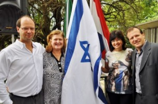 Irmã Dulce e Maria Rita são homenageadas em cerimônia da Sociedade Israelita da Bahia Irmã Dulce e Maria Rita são homenageadas em cerimônia da Sociedade Israelita da Bahia